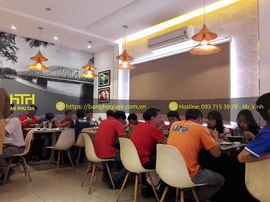 ghế gỗ cafe Eames đẹp nhã nhặn